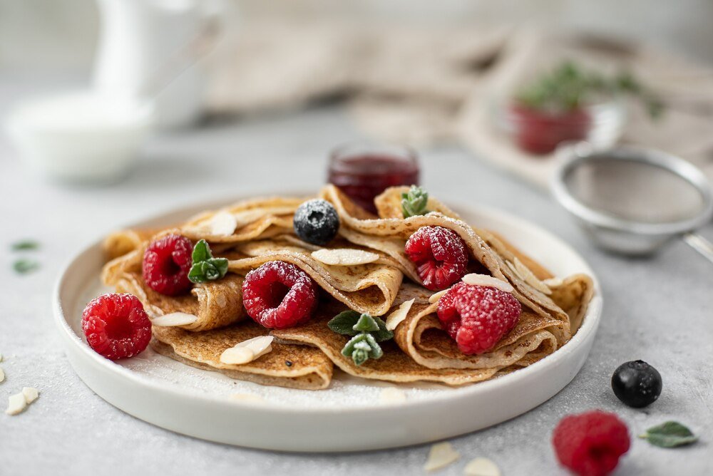 Placki proteinowe z bananem – przepis na szybkie śniadanie