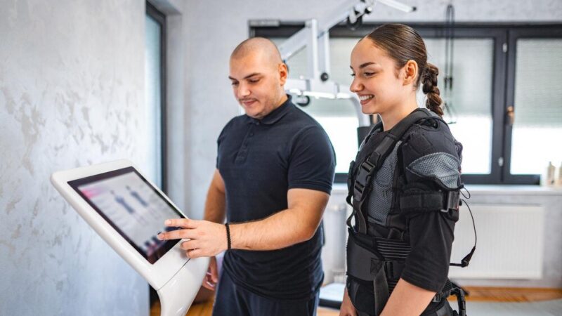 Jakie efekty przynosi trening EMS? Opinie i porady ekspertów